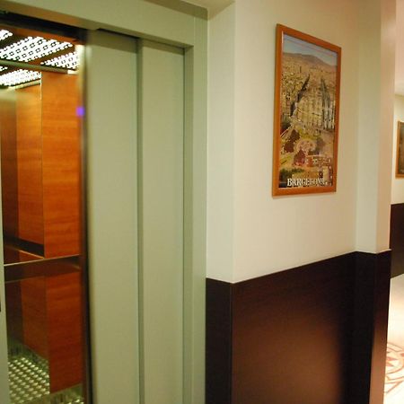 Hostal Las Flores Ramblas Barcelona Eksteriør bilde