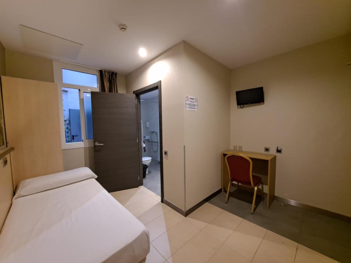 Hostal Las Flores Ramblas Barcelona Eksteriør bilde