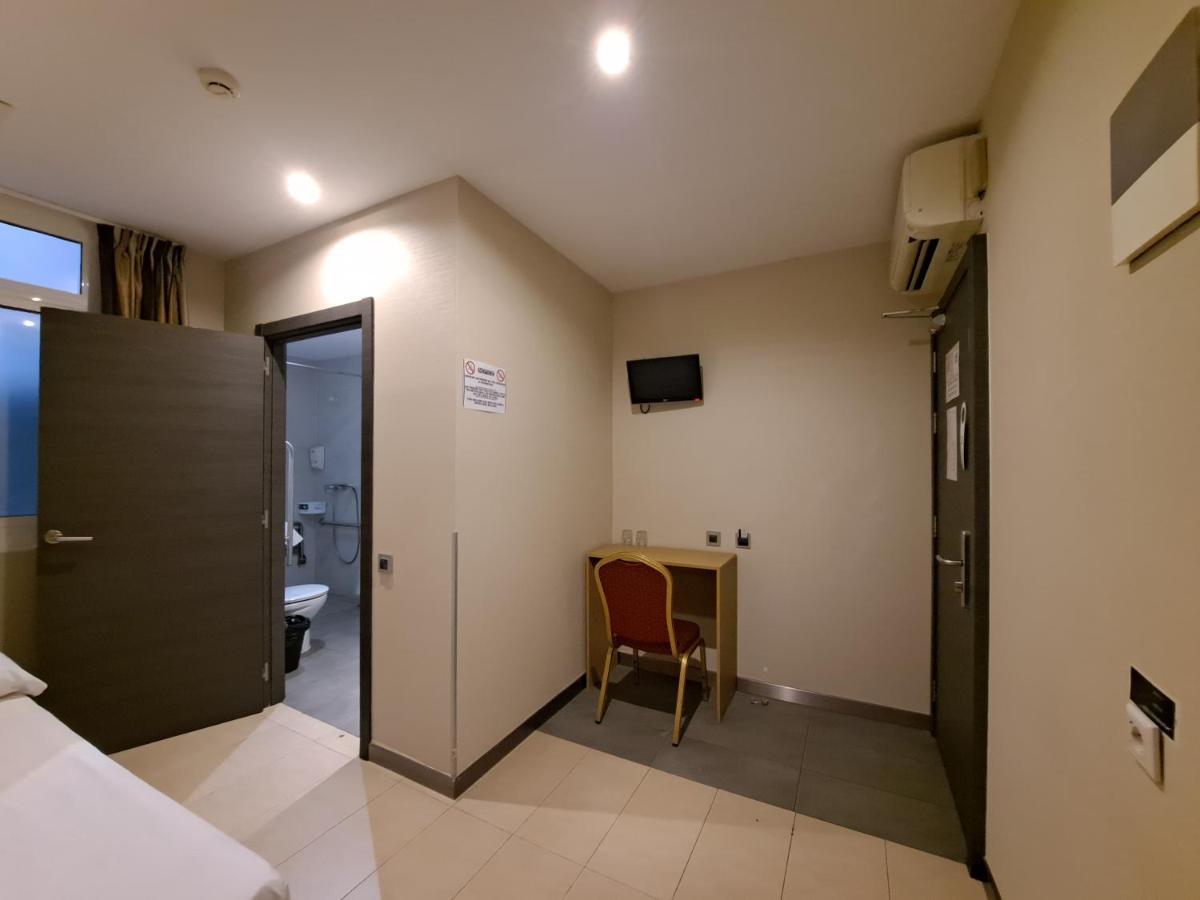 Hostal Las Flores Ramblas Barcelona Eksteriør bilde