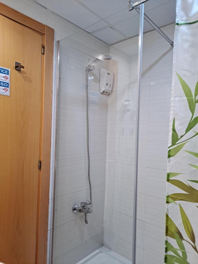 Hostal Las Flores Ramblas Barcelona Eksteriør bilde