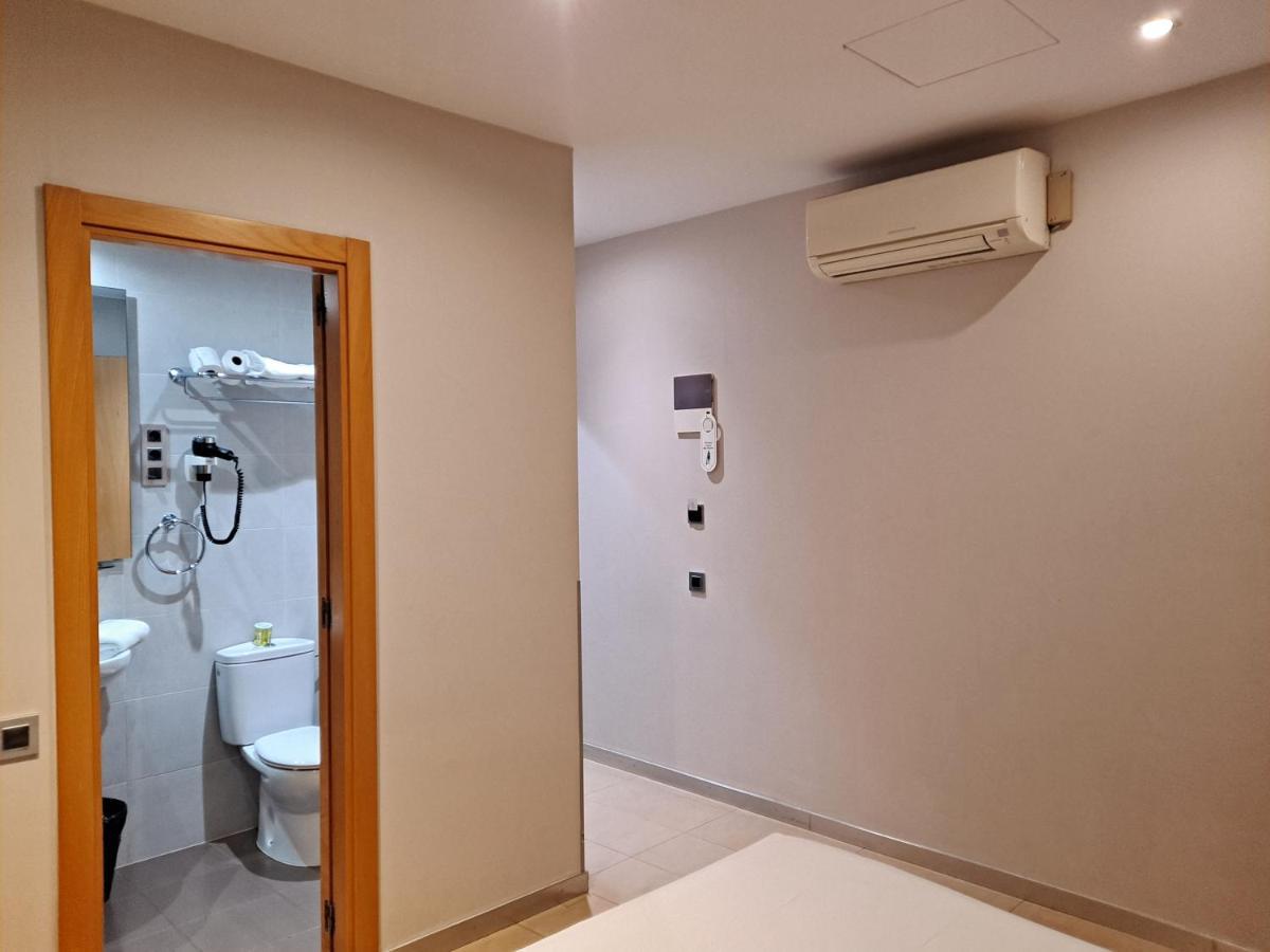 Hostal Las Flores Ramblas Barcelona Eksteriør bilde