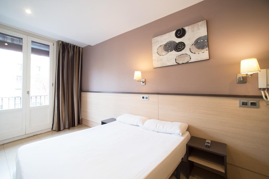Hostal Las Flores Ramblas Barcelona Eksteriør bilde