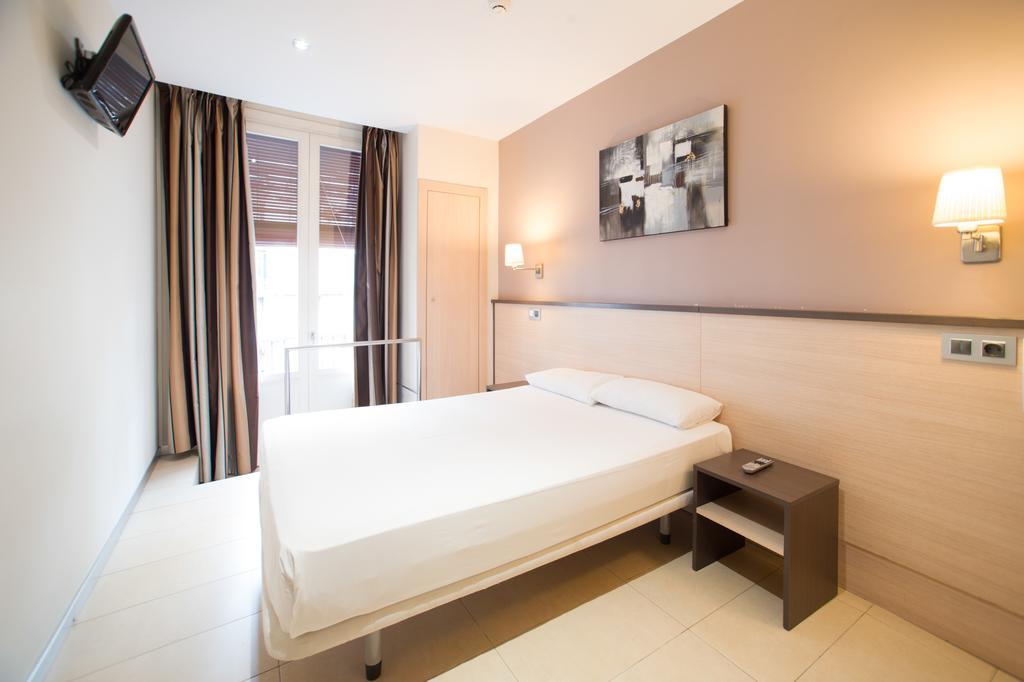 Hostal Las Flores Ramblas Barcelona Eksteriør bilde