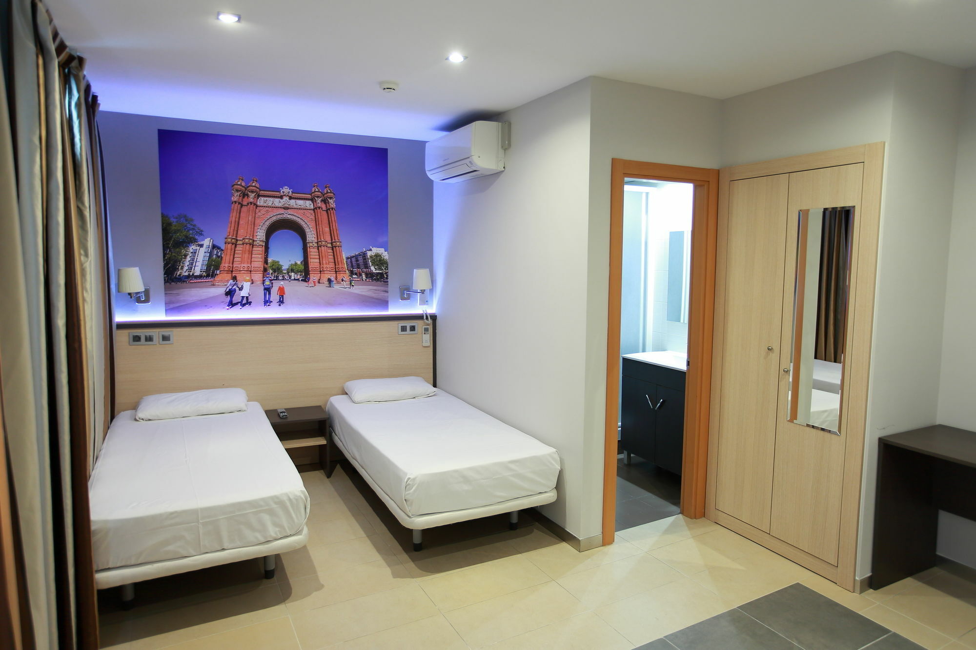 Hostal Las Flores Ramblas Barcelona Eksteriør bilde