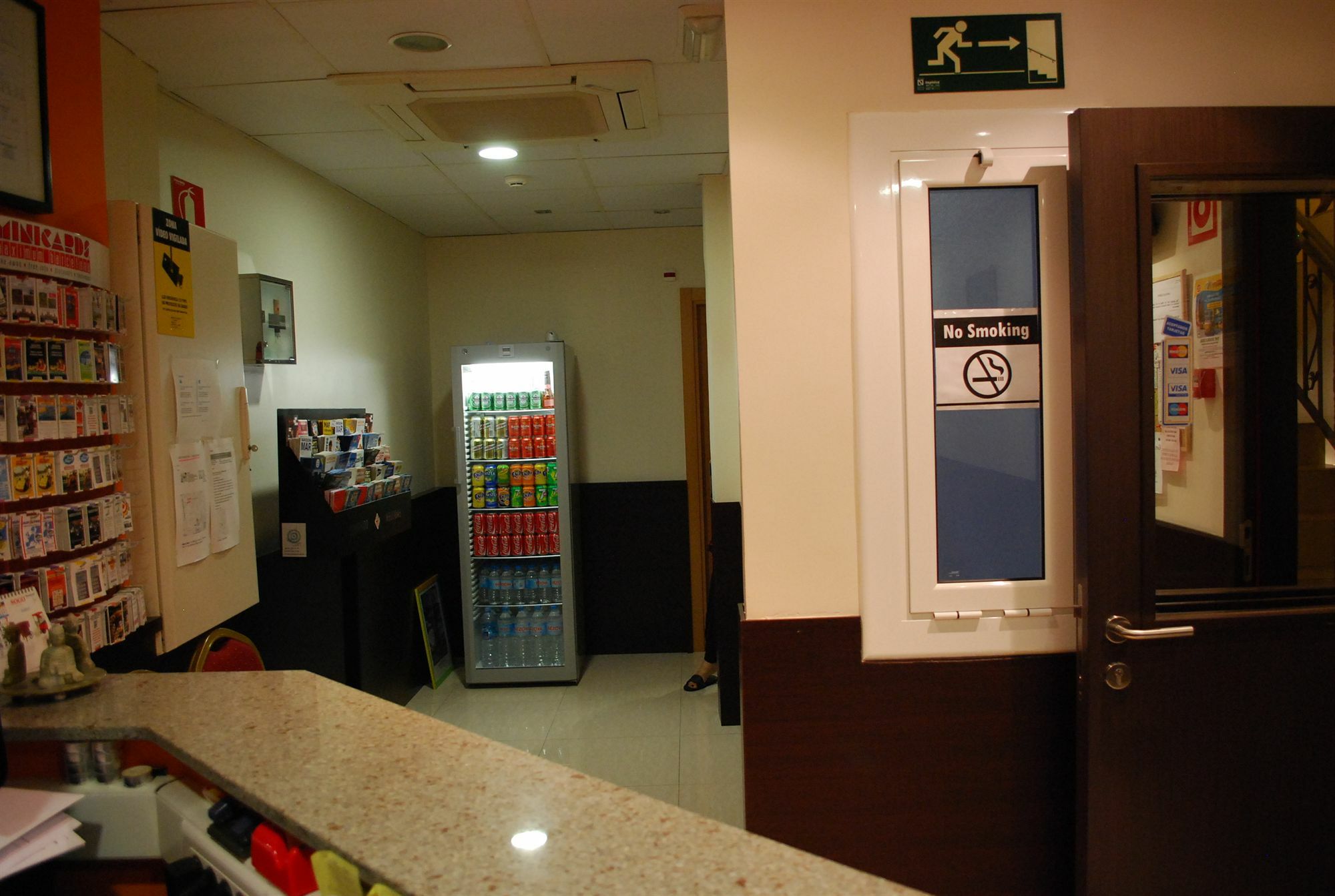 Hostal Las Flores Ramblas Barcelona Eksteriør bilde